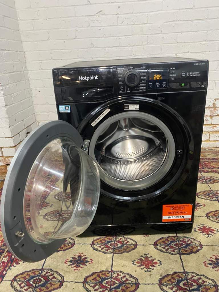 Hotpoint Large Drum Black 10KG Washing Machine 