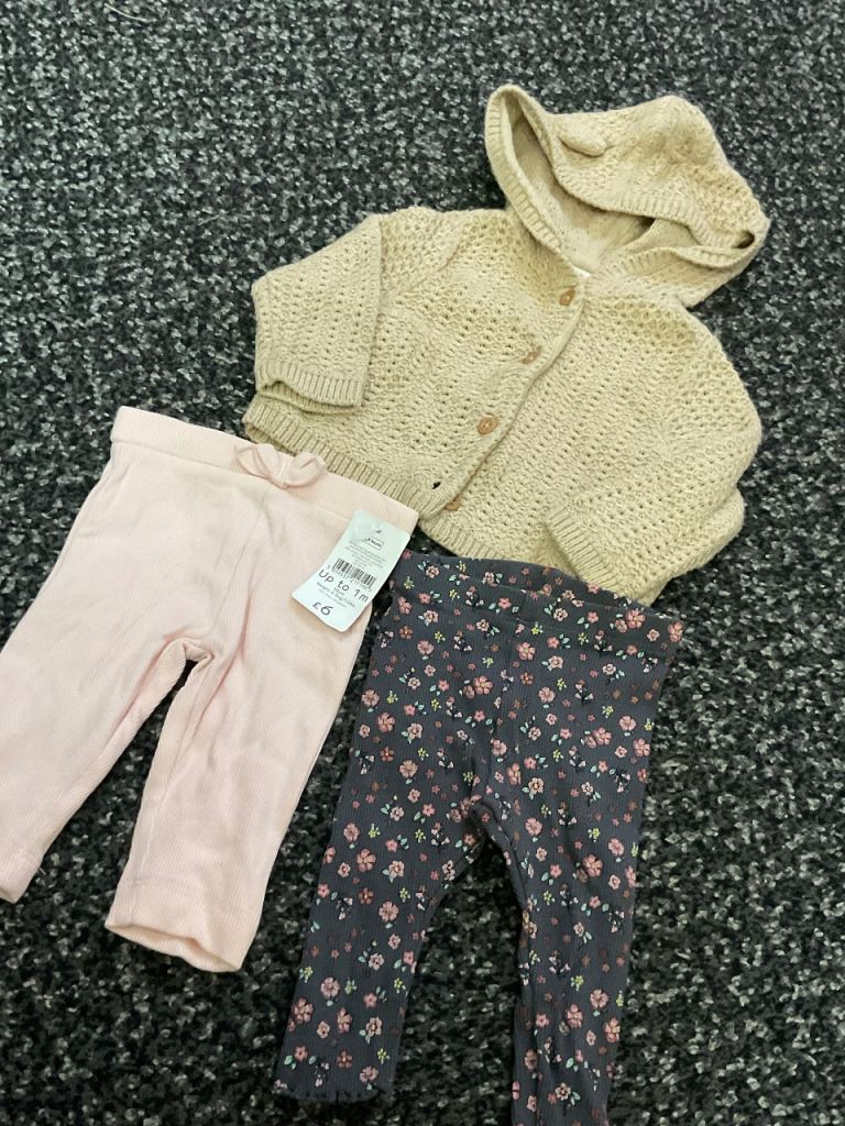 Used baby clothes bundle 3 items mixed brand  0/3 months v.good condition 