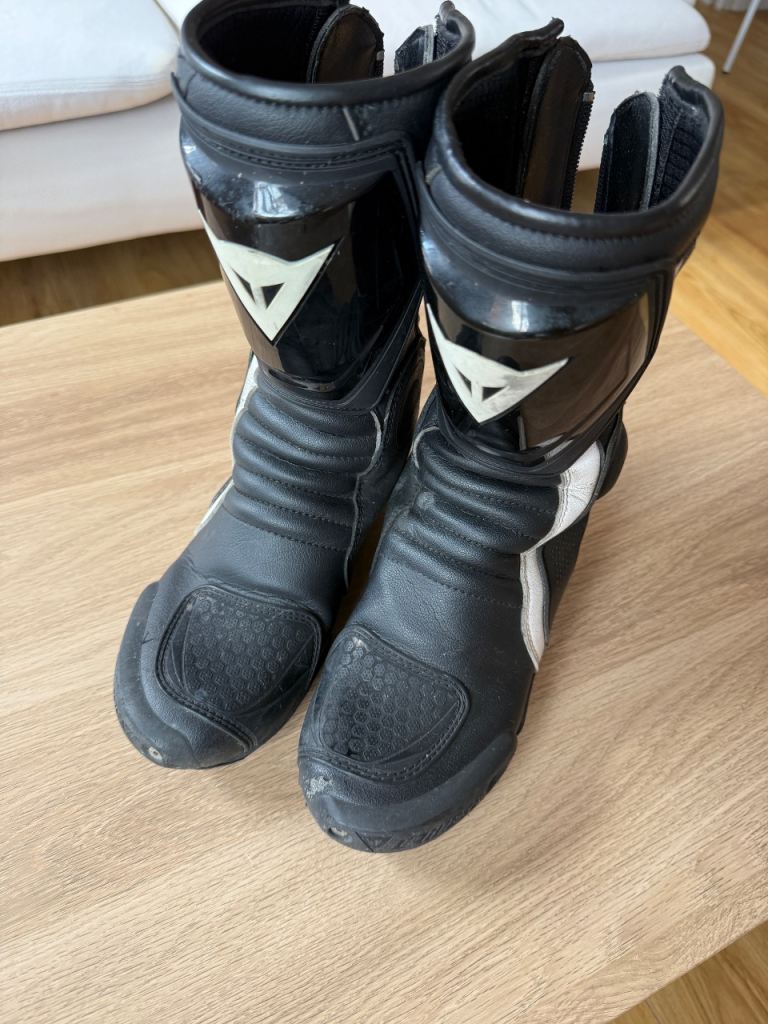 Dainese Ladies Size 36/ UK 3,5