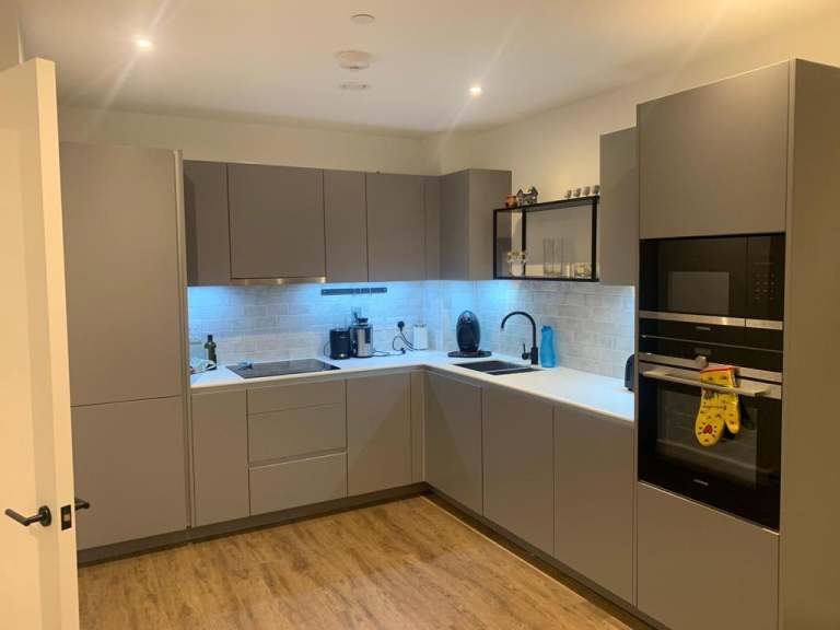 1 bedroom flat in Ratcliffe Cross Street, London, E1