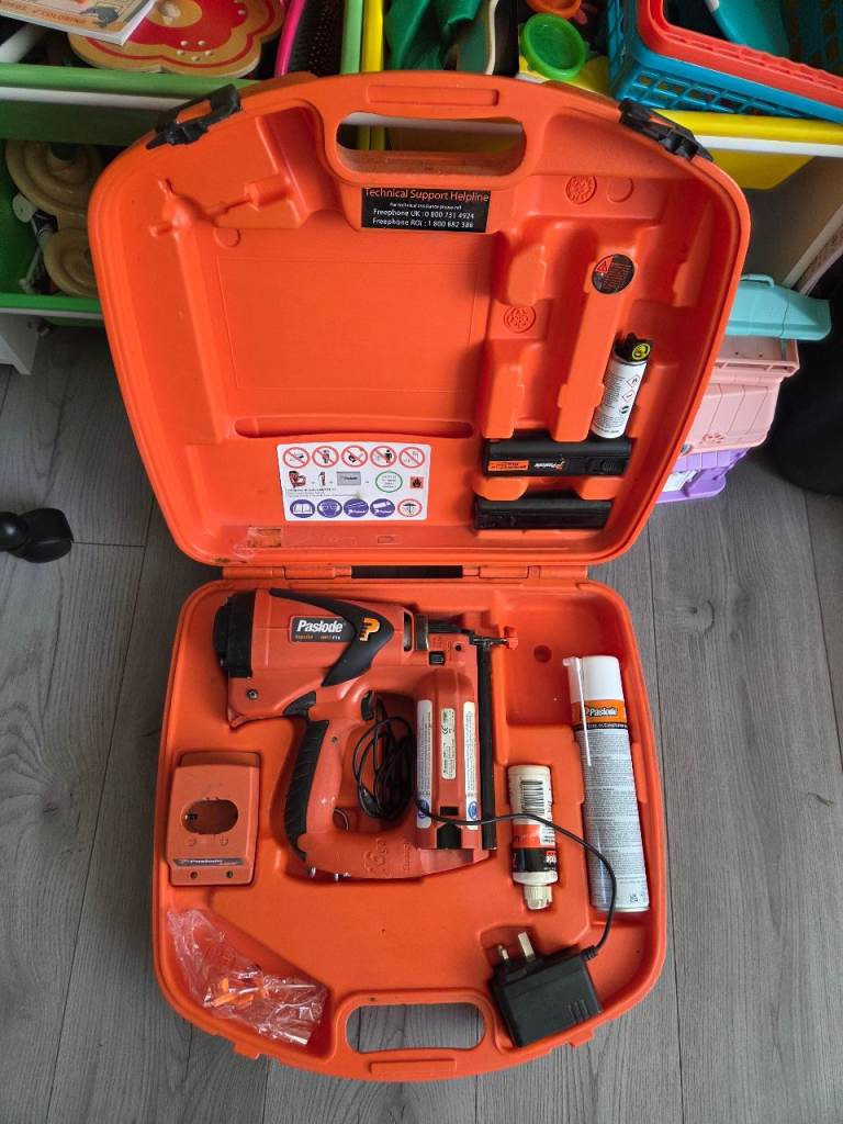 Paslode 2nd fix nail gun 