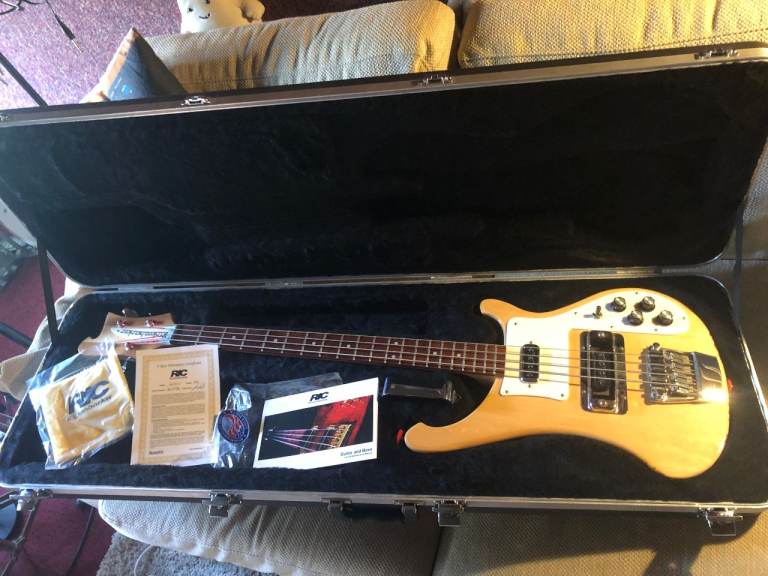 Rickenbacker 4003S (Mapleglo) 2020