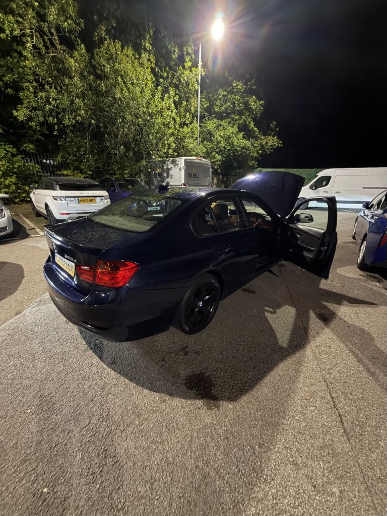 BMW, 3 SERIES, Saloon, 2013, Manual, 1995 (cc), 4 doors