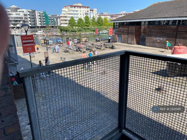 1 bedroom flat in Steamship House, Bristol, BS1 (1 bed) (#2245811)