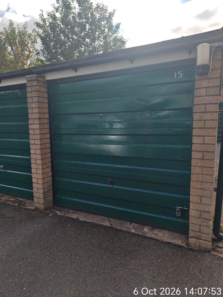 Garage to rent in Moseley 