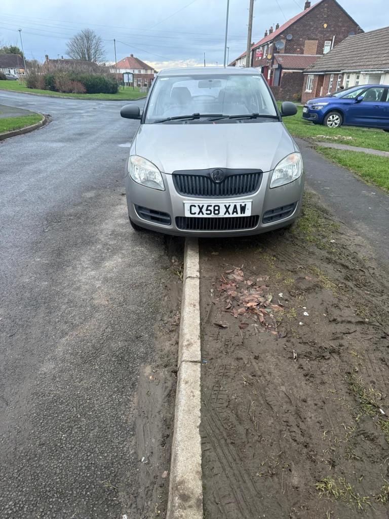 Skoda, FABIA, Hatchback, 2008, Manual, 1422 (cc), 5 doors