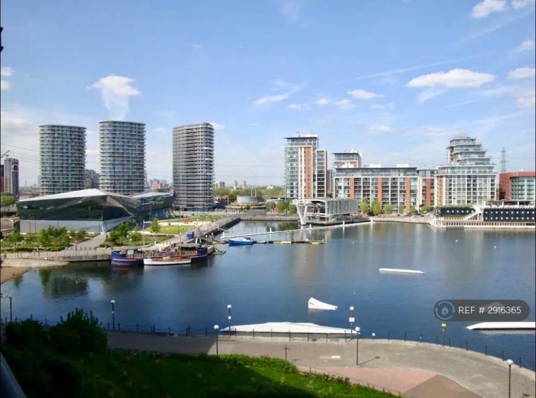 3 bedroom flat in Arragon House, London, E16 (3 bed) (#2916365)