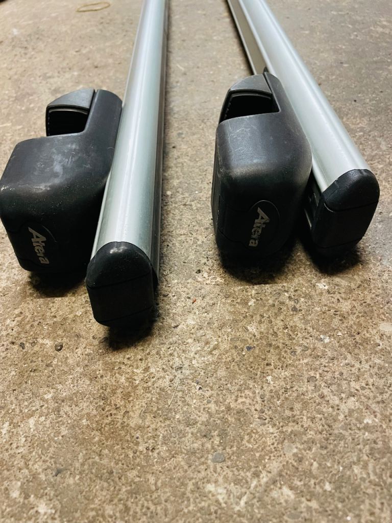 Atera Signo roof bars for raised roof rails