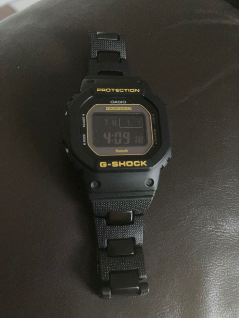 Casio G-Shock GW-B5600 on genuine combi bracelet