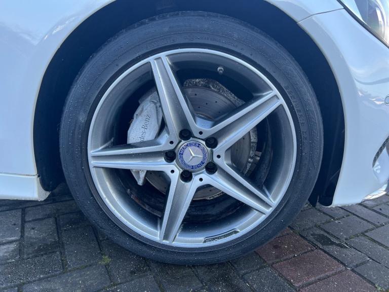 2016 Mercedes-Benz C Class C220 D AMG LINE AUTO Saloon Diesel Automatic
