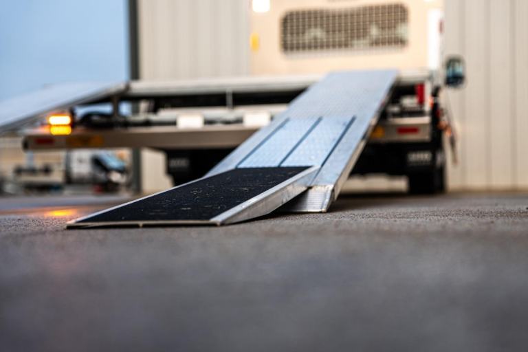 2025 BRAND NEW FIAT DUCATO 2.2 DIESEL PLANT BEAVERTAIL DROPSIDE HIGHWAY MAINTENA