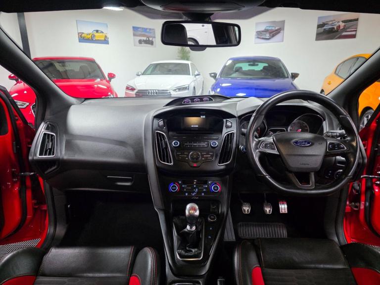 2015 Ford Focus 2.0T EcoBoost ST-3 5dr HATCHBACK PETROL Manual