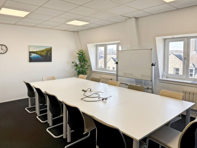 Aberdeen - AB25 1HF \ Large Office Space with a Flexible Layout