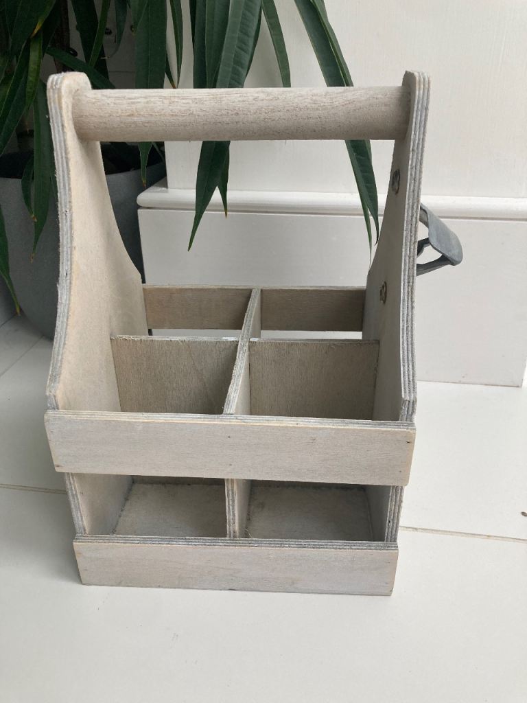 Wooden beer caddy
