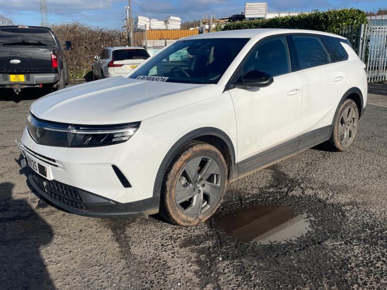 2025 VAUXHALL GRANDLAND DESIGN TURBO AUTO 25 REG accident damaged salvage