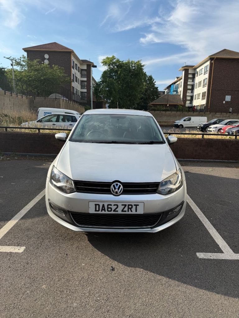 Volkswagen POLO, Hatchback, 2012, Automatic 1.4L