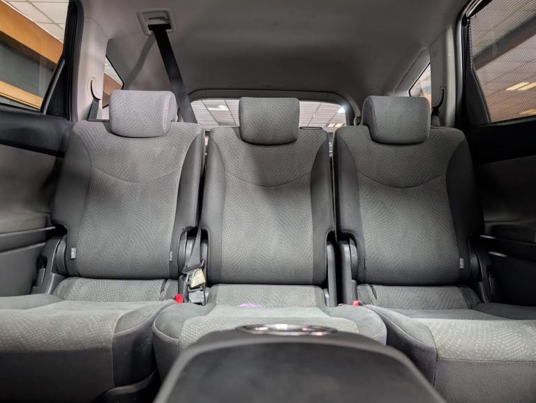 2012 Toyota Prius+ 1.8 VVT-h T4 MPV 5dr Petrol Hybrid CVT Euro 5 (s/s) (136 ps) MPV Petrol/Electr...