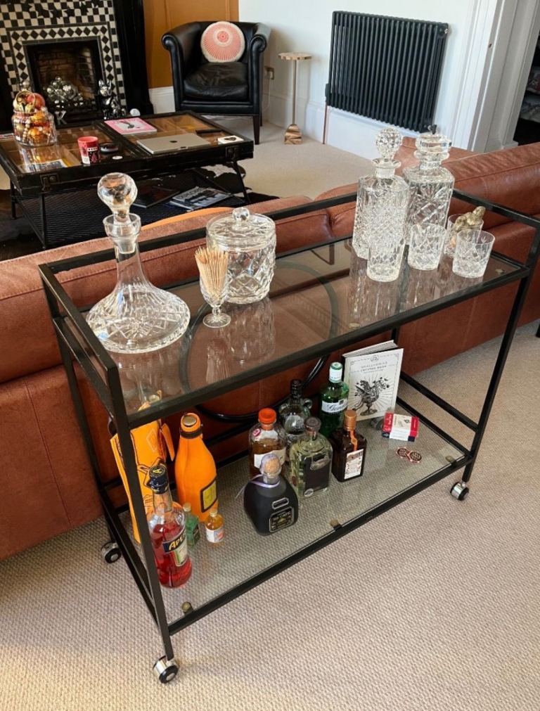 Free for uplift. Console Table | Mini Bar 