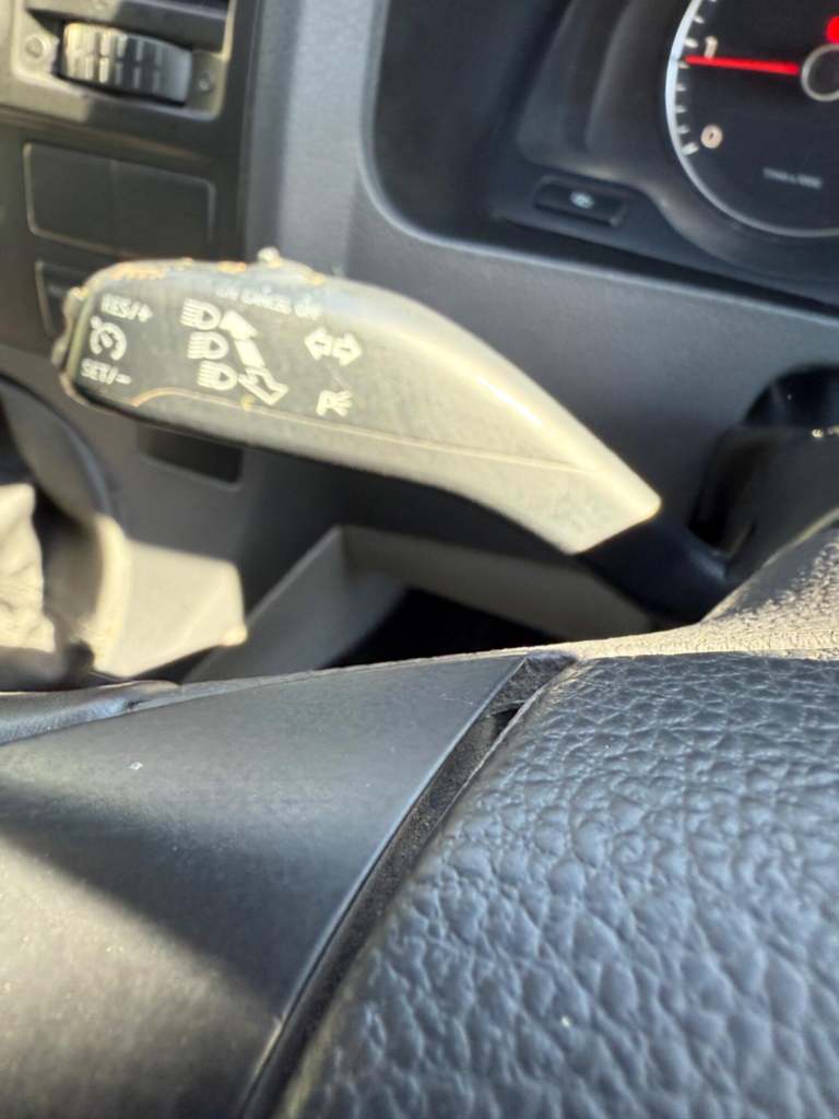 VOLKSWAGEN TRANSPORTER KOMBI 2.0 BiTDI T32 180 Bhp 2012