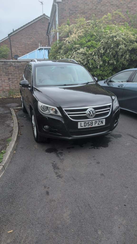  Volkswagen Tiguan 2.0 TDI Sport Auto 4WD Euro 4 5dr Diesel Automatic