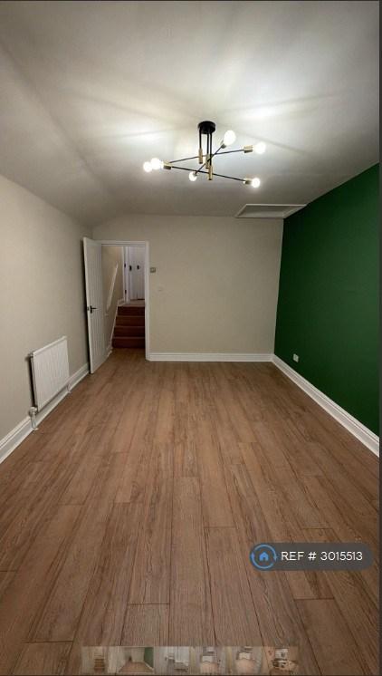 1 bedroom flat in St Stephens Road, Hounslow, TW3 (1 bed) (#3015513)
