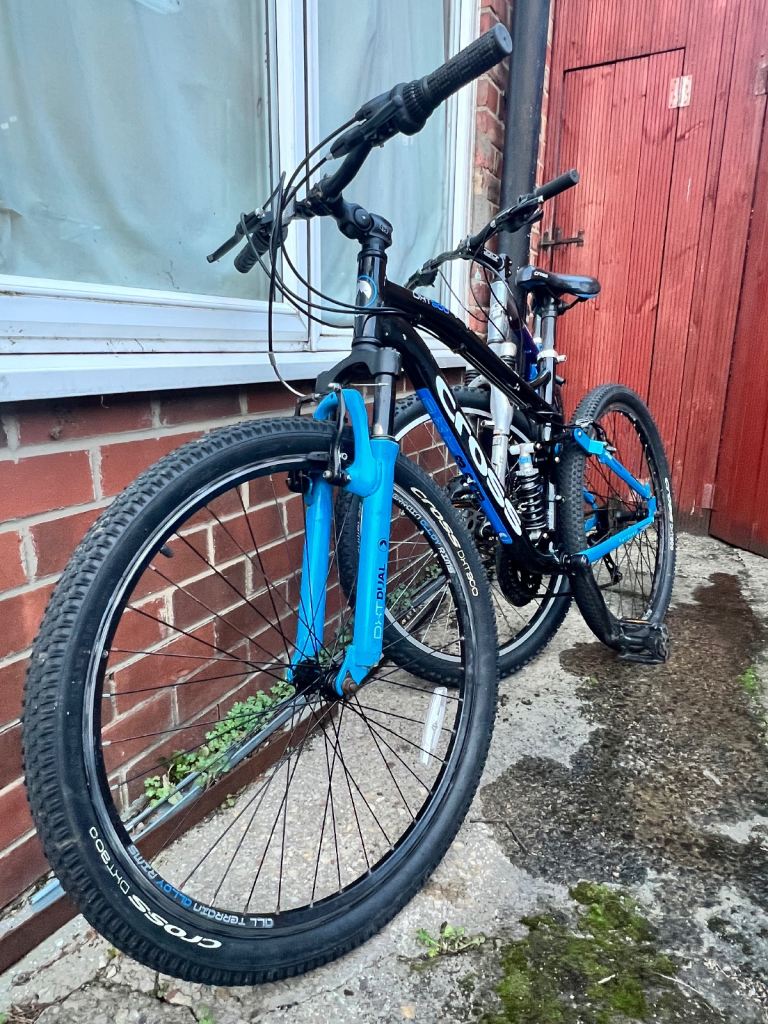 Adult Mountain Bike – Cross DHT 300 for sale