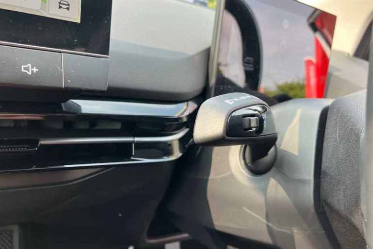 2025 MG MG4 150kW Trophy EV Long Range 64kWh 5dr Auto HATCHBACK ELECTRIC Automatic