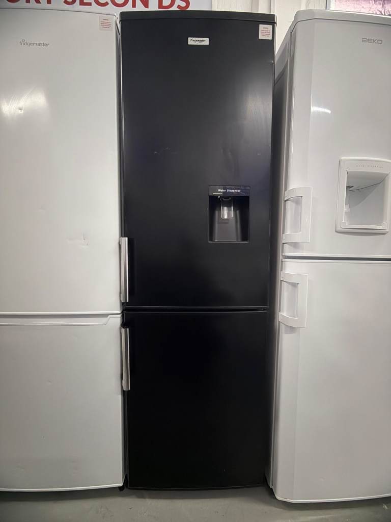 Fridgemaster 244L 70/30 Frost-Free Fridge Freezer – Black