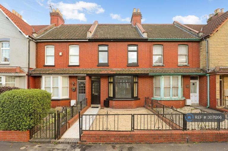 4 bedroom house in Cook Street, Bristol, BS11 (4 bed) (#3071266)