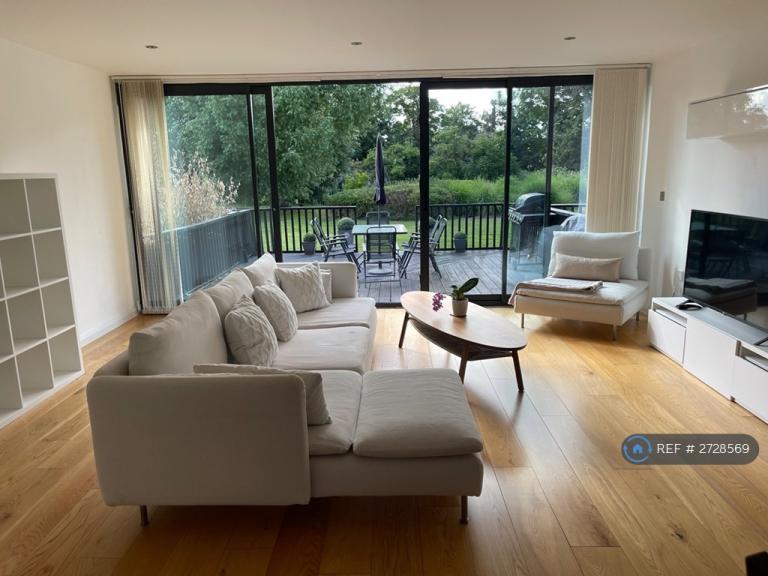 3 bedroom house in Old Mill Close, Uxbridge, UB8 (3 bed) (#2728569)