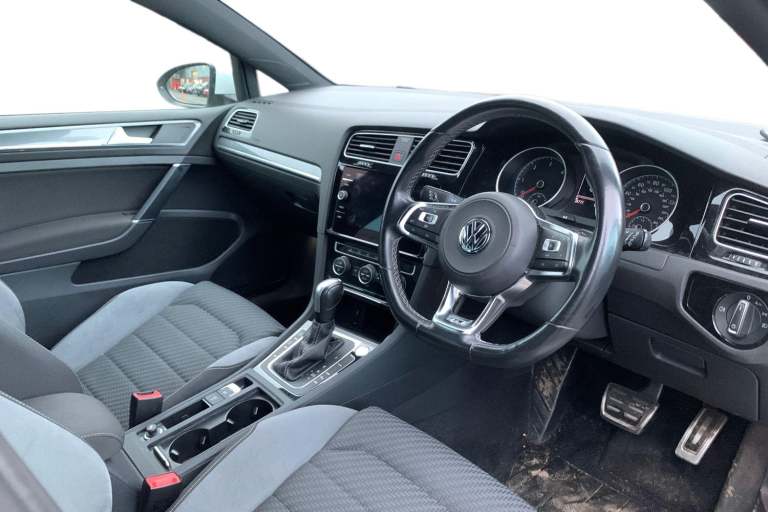2020 Volkswagen Golf 2.0 TDI R-Line Edition 5dr DSG Hatchback DIESEL Automatic