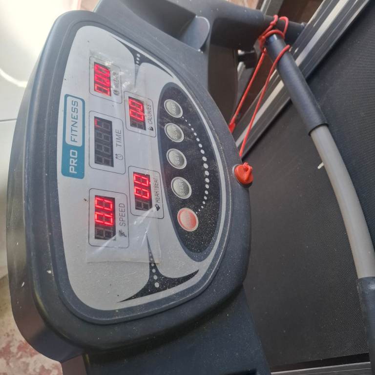 Pro Fitness Treadmill 