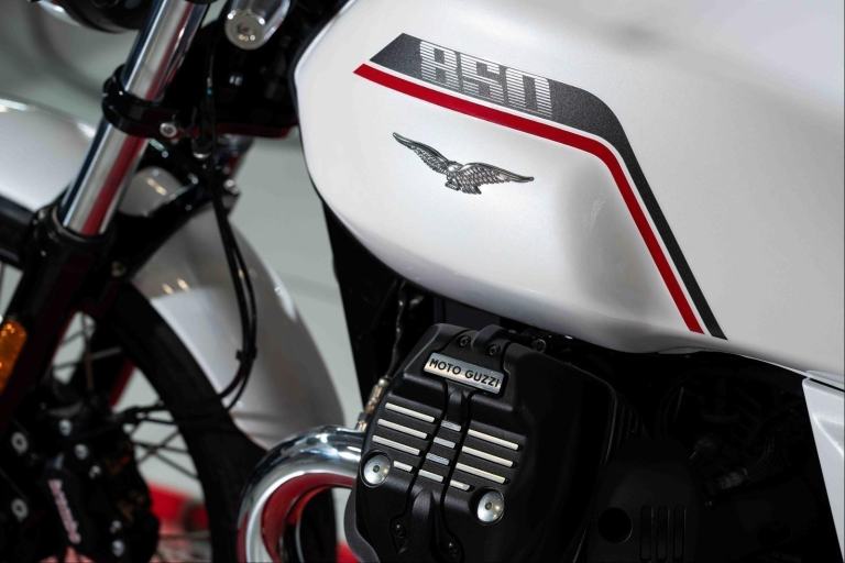 Moto Guzzi V7 Special, IN STOCK NOW. SAVING £1000
