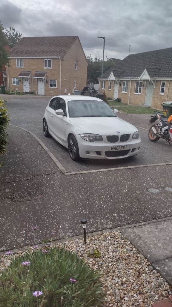BMW, 1 SERIES, Hatchback, 2011, Manual, 1995 (cc), 3 doors