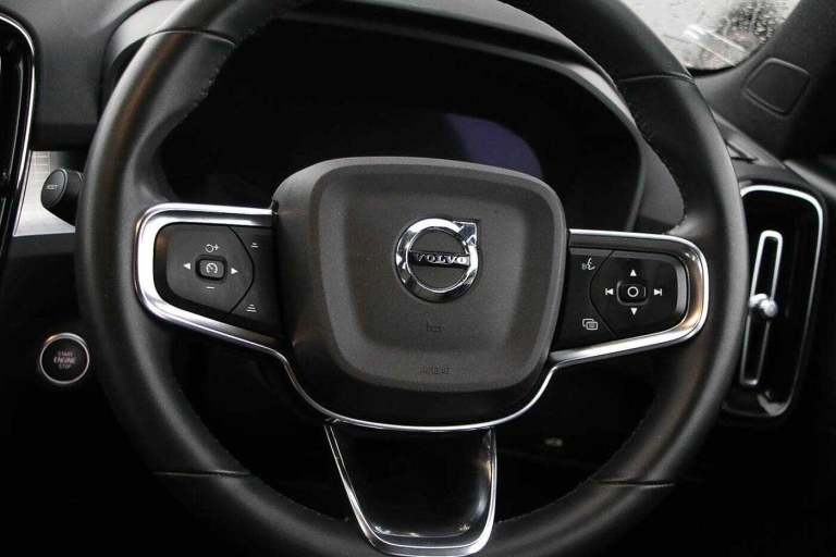 2022 Volvo XC40 2.0 B3P Core 5dr Auto ESTATE Petrol/Electric Hybrid Automatic