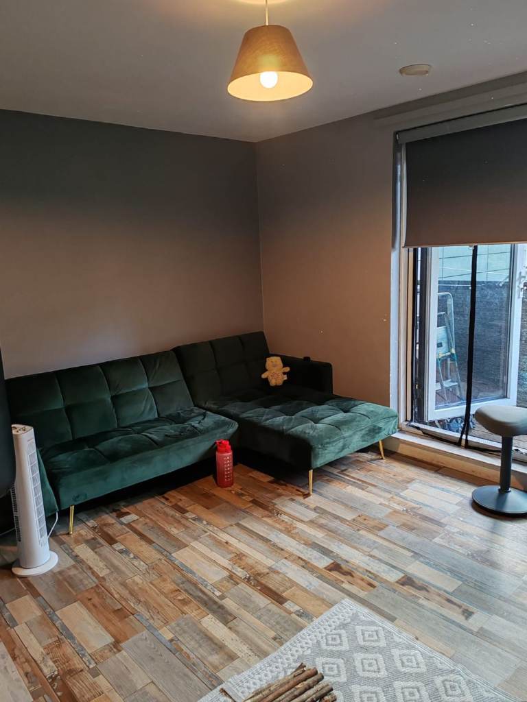 3 bed modern flat canary wharf 