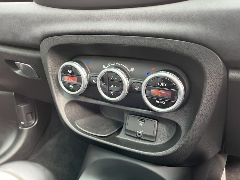 FIAT 500L 1.6 MultiJet Lounge 2013