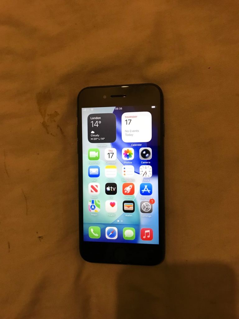 Apple iPhone SE 3rd generation 2022 works with a fault battery health 87% unlocked 