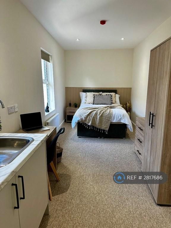 1 bedroom in Ashley Road, Poole, BH14 (#2817686)