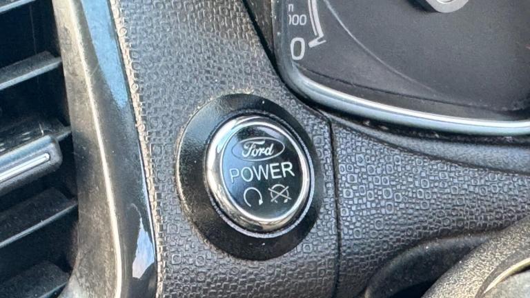 2015 Ford Ecosport 1.5 TDCi Titanium 2WD Euro 6 5dr HATCHBACK Diesel Manual