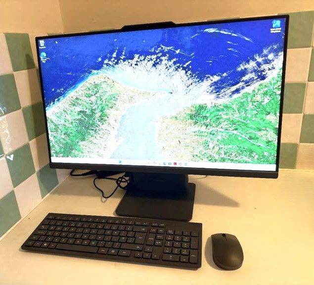 Lenovo IdeaCentre AIO 27IRH9 27" All-in-One Desktop PC Intel i3-13th Gen 8GB DDR5, 512GB SSD