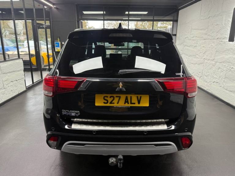 2020 Mitsubishi Outlander 2.4h TwinMotor 13.8kWh Exceed Safety SUV 5dr Petrol Plug-in Hybrid CVT ...