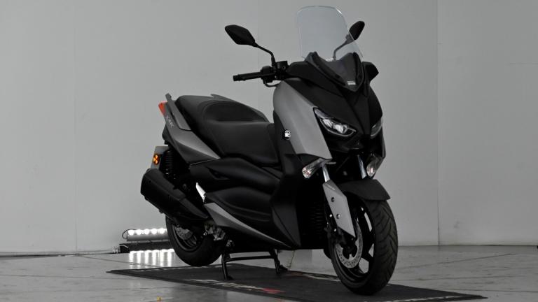 2018 Yamaha XMAX 300 300 CVT V-belt Euro 4 Scooter Petrol Automatic