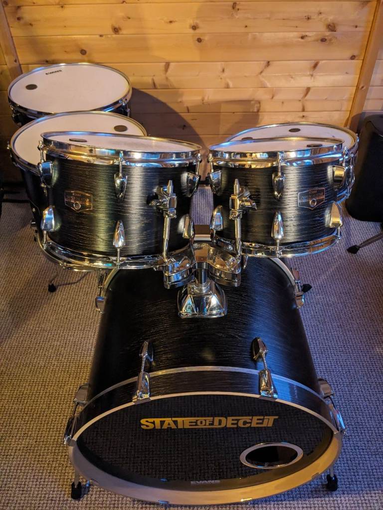 Tama Imperialstar 22'' 6pc Drum Kit, Black Oak Wrap + Bags and Practise Pads