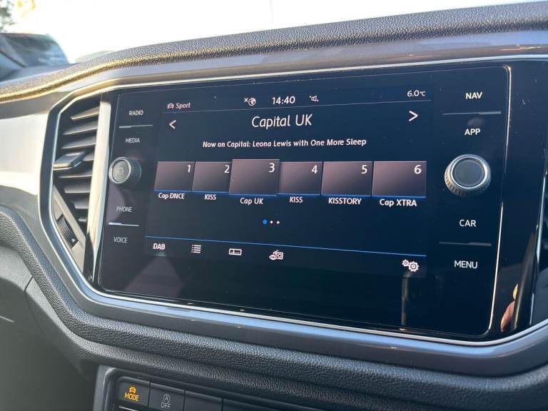 2019 Volkswagen T-Roc 2.0 TDI R-Line 5dr Hatchback DIESEL Manual