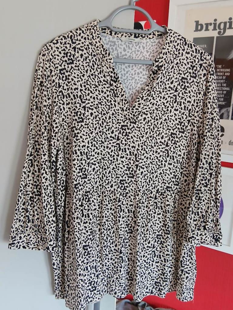 George top. Size 14.