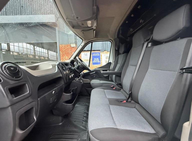 2017 Nissan NV400 2.3 dCi 33 SE FWD L2 H2 Euro 6 5dr Diesel