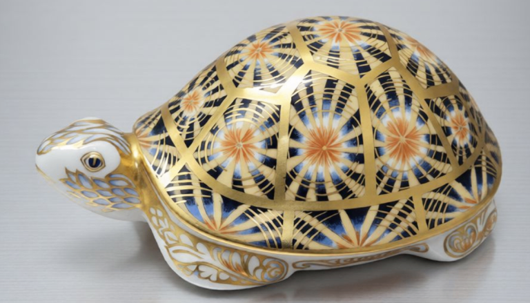 Royal Crown Derby Indian Star Tortoise Paperweight – As Good As New