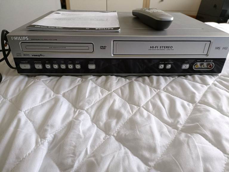 Philips DVD and VHS video player DVD744VR/05