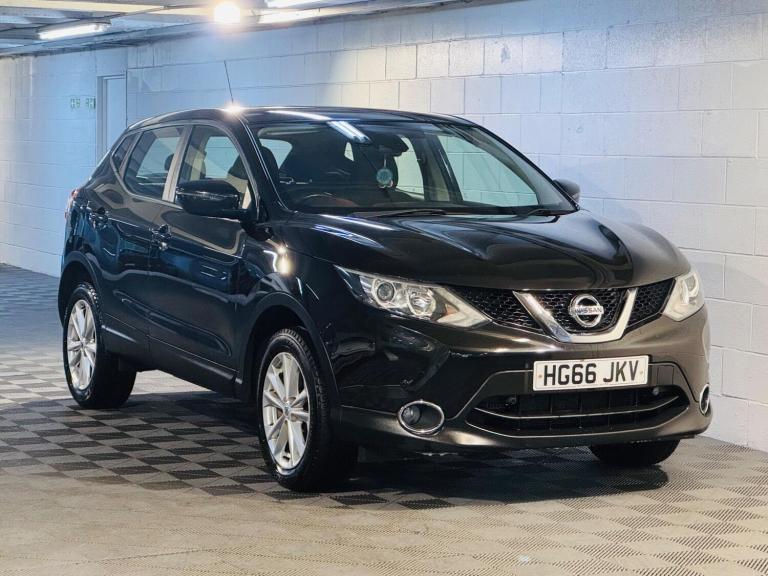 2016 Nissan Qashqai 1.2 DiG-T Acenta [Smart Vision Pack] 5dr HATCHBACK PETROL Manual